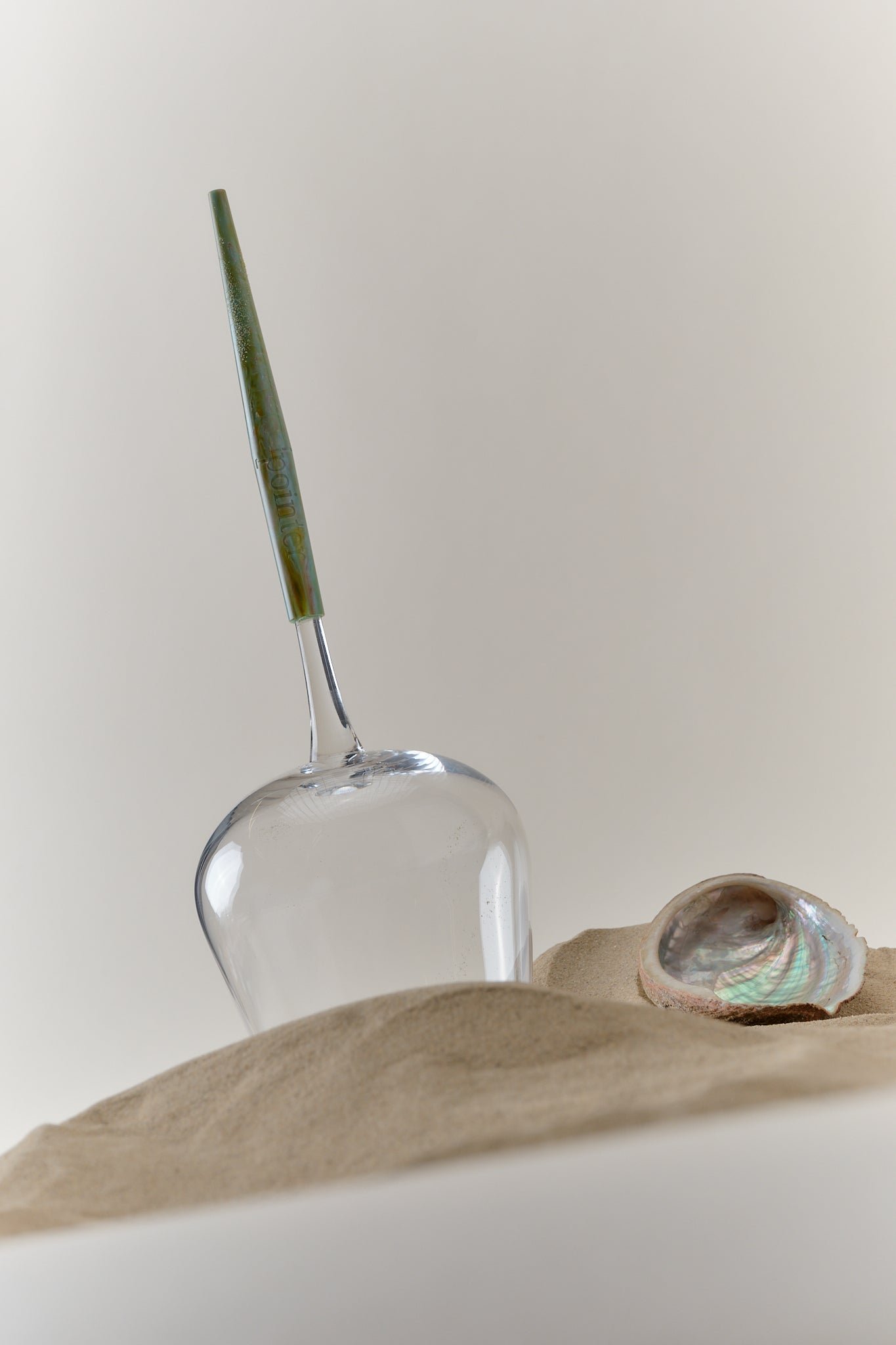 Pointer Wine Glass - Green Onyx