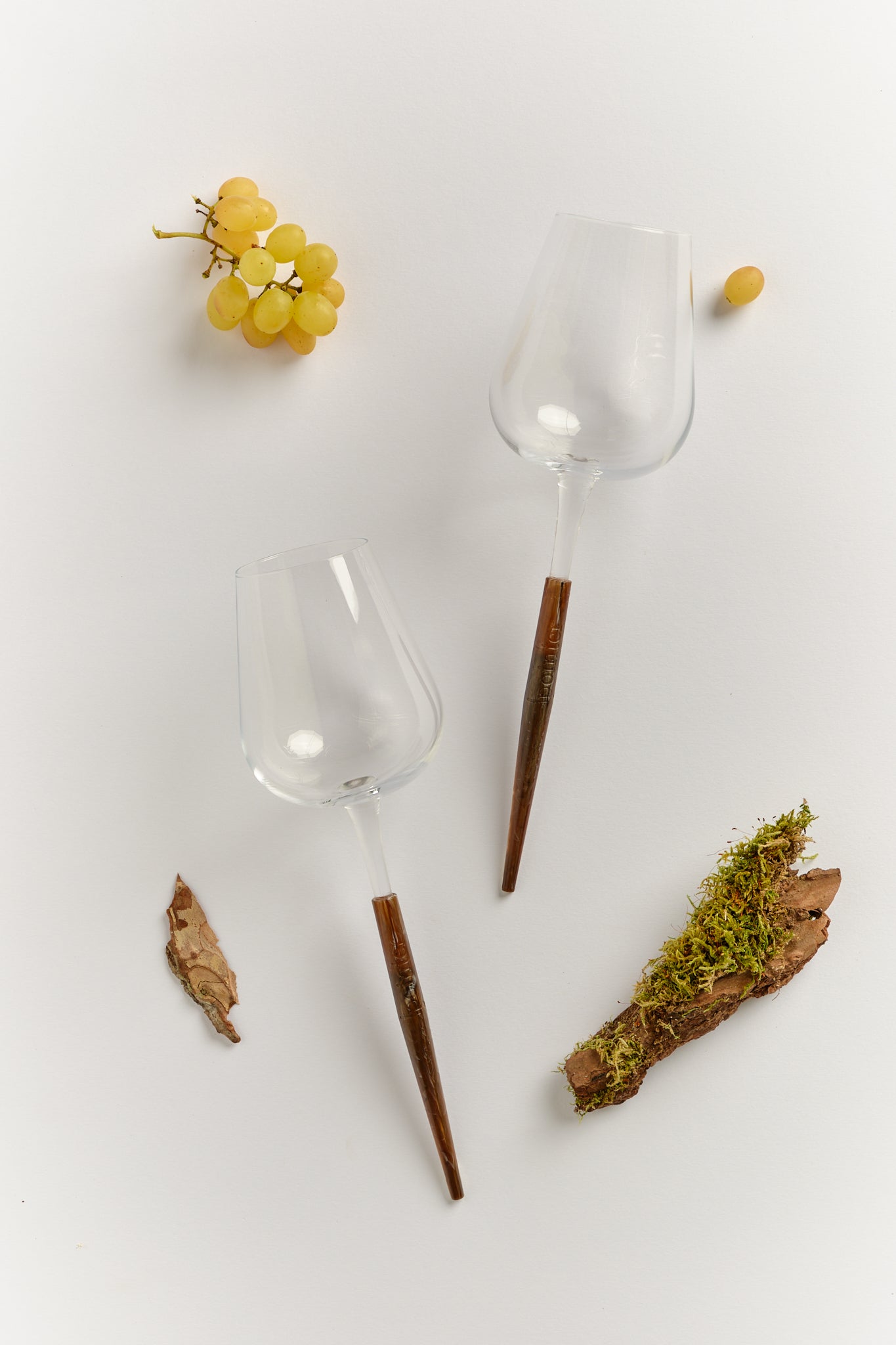 Pointer Wine Glass - Green Onyx
