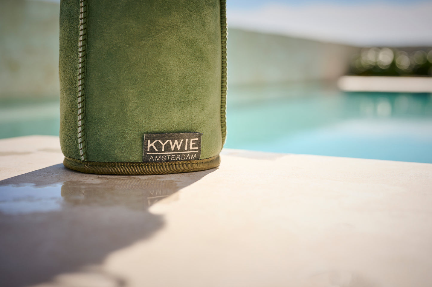 Kywie - Der Weinkühler aus Wolle - für Schaumwein